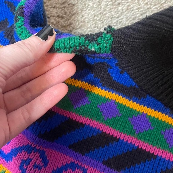 80s vintage multi-coloured knit crewneck pullover sweater - Picture 6 of 8